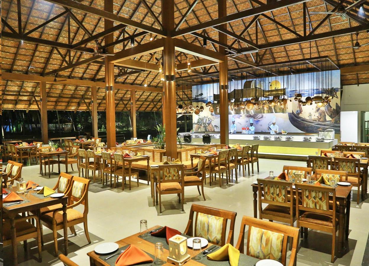 Estuary Sarovar Portico Poovar Exterior foto